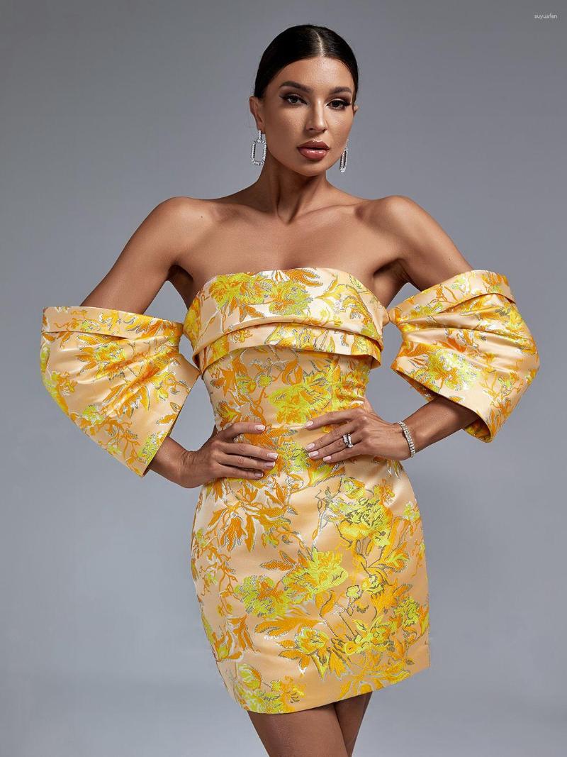 Casual Dresses Jacquard Party Dress Women Off Shoulder Yellow Bodycon Elegant Sexy Evening Birthday Club Outfit Summer Runway Fashion
Casual Dresses Jacquard Party Dress Women Off Shoulder Yellow Bodycon Elegant Sexy Evening Birthday Club Outfit Summer Runway Fashion