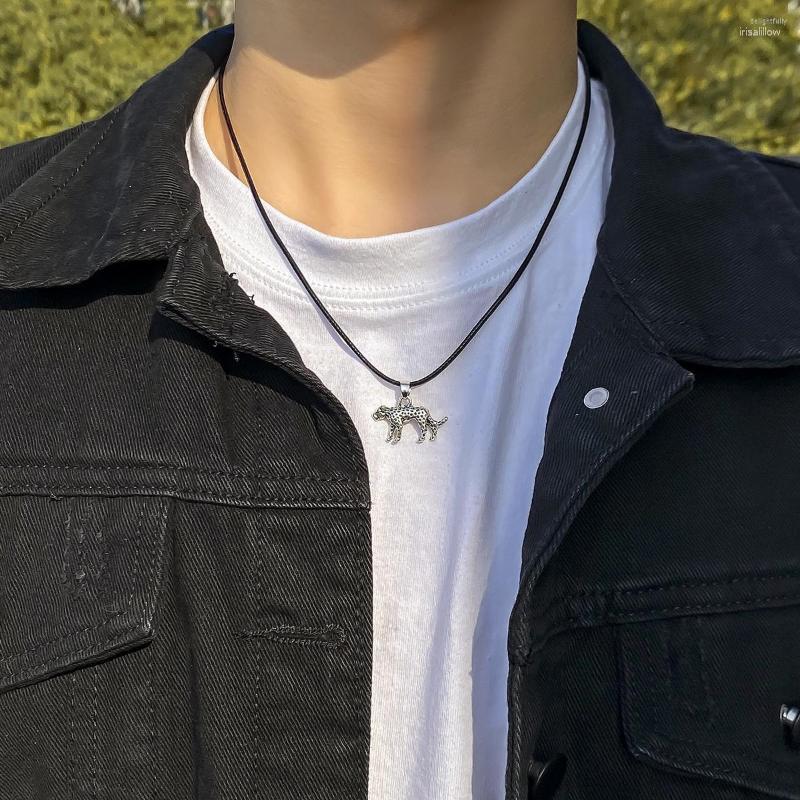 Choker KunJoe Simple Leopard Pendant Black Wax Necklace For Men Hip Hop Handmade Leather Rope DIY Jewelry
Choker KunJoe Simple Leopard Pendant Black Wax Necklace For Men Hip Hop Handmade Leather Rope DIY Jewelry