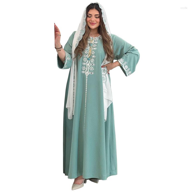Ethnic Clothing Middle East Arab Fashion Embroidery Embroidered Robes Jalabiya Dubai Muslim Elegant Party Evening Dress With Scarf Hijabs
Ethnic Clothing Middle East Arab Fashion Embroidery Embroidered Robes Jalabiya Dubai Muslim Elegant Party Evening Dress With Scarf Hijabs