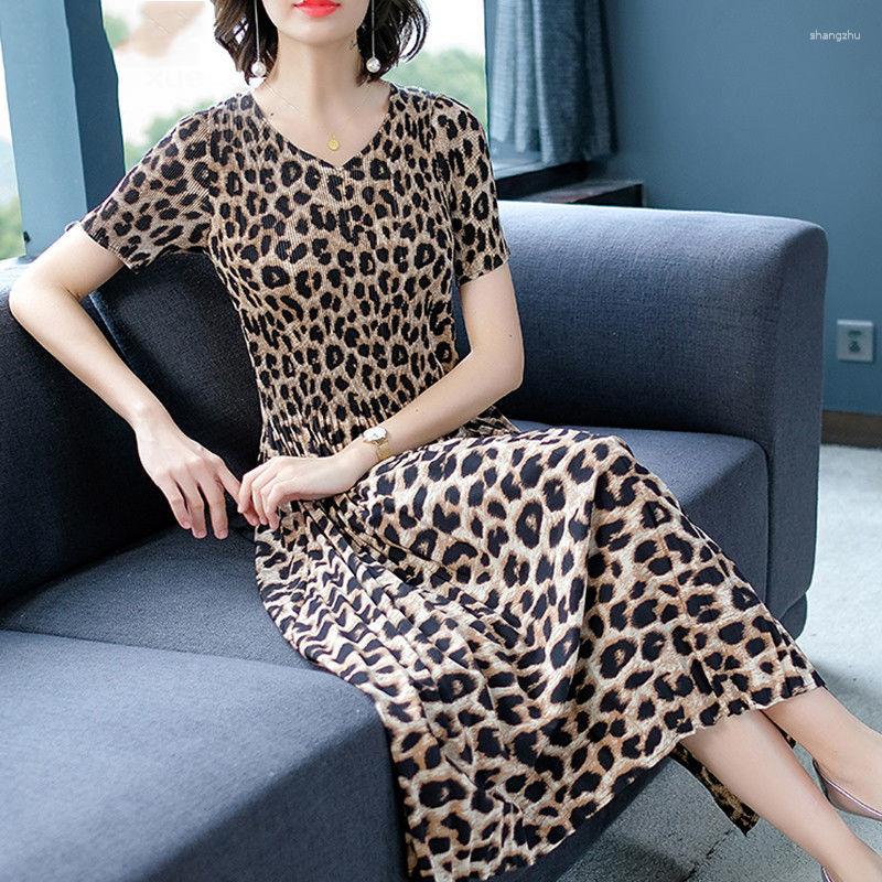 Party Dresses Dress Female 2023 Summer Elegant Leopard-print Pleated Loose And Thin Skirt High-end Western-style Tops, Mixed
Party Dresses Dress Female 2023 Summer Elegant Leopard-print Pleated Loose And Thin Skirt High-end Western-style Tops, Mixed