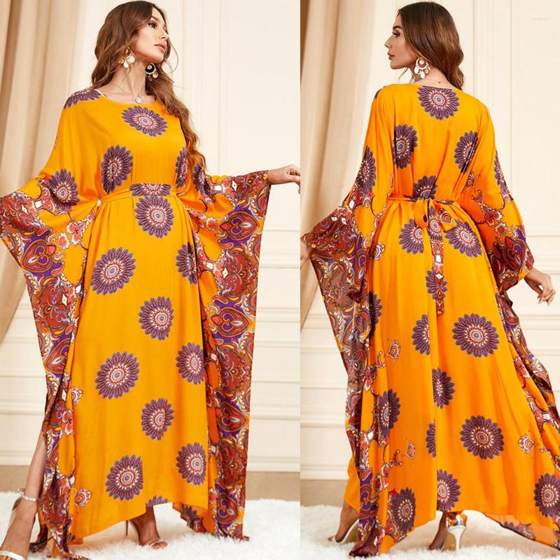 Ethnic Clothing Boho Floral Print Kaftan Dress Muslim Abayas Bat Sleeve Vintage Islamic Oversized Dubai Middle East Gown
Ethnic Clothing Boho Floral Print Kaftan Dress Muslim Abayas Bat Sleeve Vintage Islamic Oversized Dubai Middle East Gown