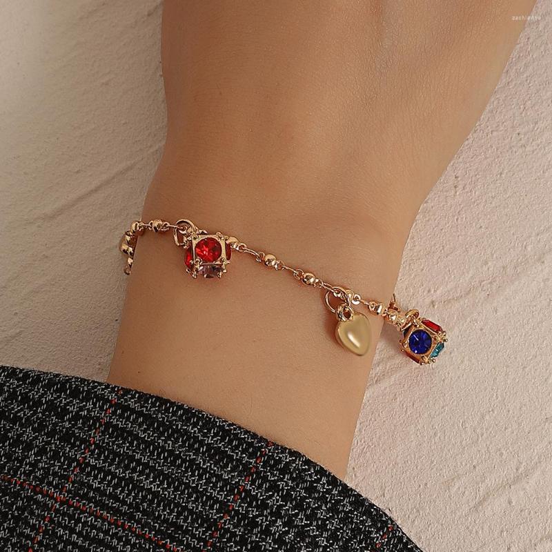Link Bracelets Bracelet Female Colorful 3D Zircon Large Square Design Pink Dripping Oil Dolphin Love
Link Bracelets Bracelet Female Colorful 3D Zircon Large Square Design Pink Dripping Oil Dolphin Love