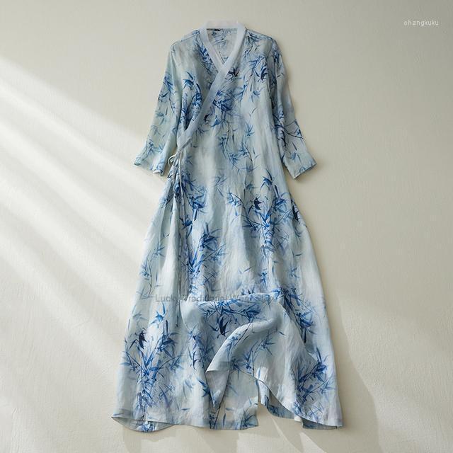 Ethnic Clothing Chinese Flroal Cotton Linen Improved Printing Qipao Dress Summer Loose Comfortable Waist Style Mid Length Blue Flower
Ethnic Clothing Chinese Flroal Cotton Linen Improved Printing Qipao Dress Summer Loose Comfortable Waist Style Mid Length Blue Flower