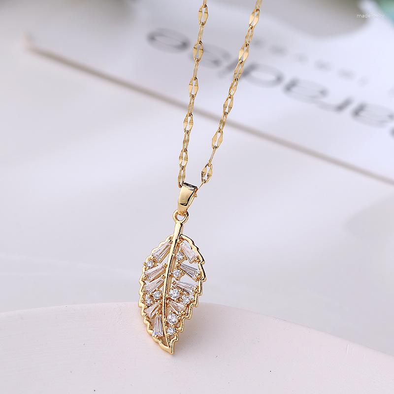 Chains Leaf Necklace Foliage Pendant 18K Gold Plated Titanium Steel Leafage Zircon Leaves Chain Collar Birthday Mother's Day Gift
Chains Leaf Necklace Foliage Pendant 18K Gold Plated Titanium Steel Leafage Zircon Leaves Chain Collar Birthday Mother's Day Gift