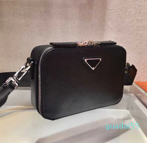 2023 Messenger Bags Fashion Shoulder Bags Small Wallet Leather Handbag Men And Women Coin Purse Card Holder 2070, 19cm
2023 Messenger Bags Fashion Shoulder Bags Small Wallet Leather Handbag Men And Women Coin Purse Card Holder 2070, 19cm