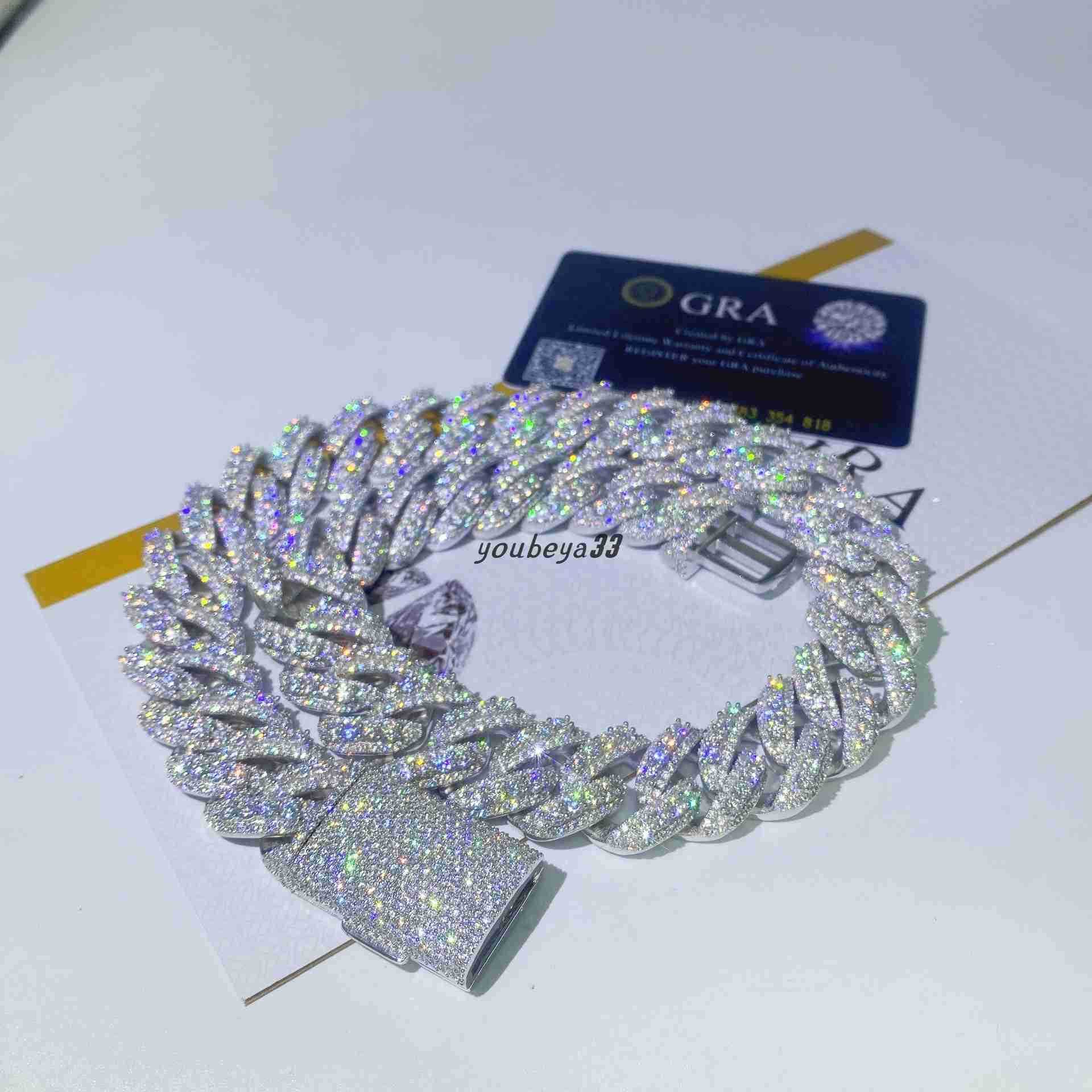 Men 925 Vvs1 Moissanite Diamond Cuban Link Chain 20mm Gold Moissanite Cuban Link Chain
Men 925 Vvs1 Moissanite Diamond Cuban Link Chain 20mm Gold Moissanite Cuban Link Chain