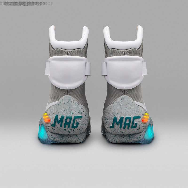TOP Back To The Future Automatic Laces Air Mag Sneakers Marty Mcfly's Led Shoes Back To The Future Glow In Dark Gray TOP Mcflys Sneakers Back to the Future boots UK 6-12, Black
TOP Back To The Future Automatic Laces Air Mag Sneakers Marty Mcfly's Led Shoes Back To The Future Glow In Dark Gray TOP Mcflys Sneakers Back to the Future boots UK 6-12, Black