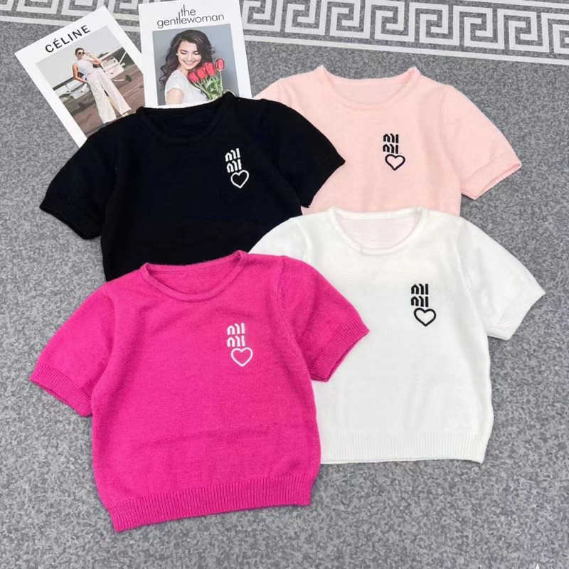miu luxury brand t shirt designer women clothing fashion embroidery short sleeved Tshirt circular knit vest pullover Y2K hot girl short T-shirt, White
miu luxury brand t shirt designer women clothing fashion embroidery short sleeved Tshirt circular knit vest pullover Y2K hot girl short T-shirt, White