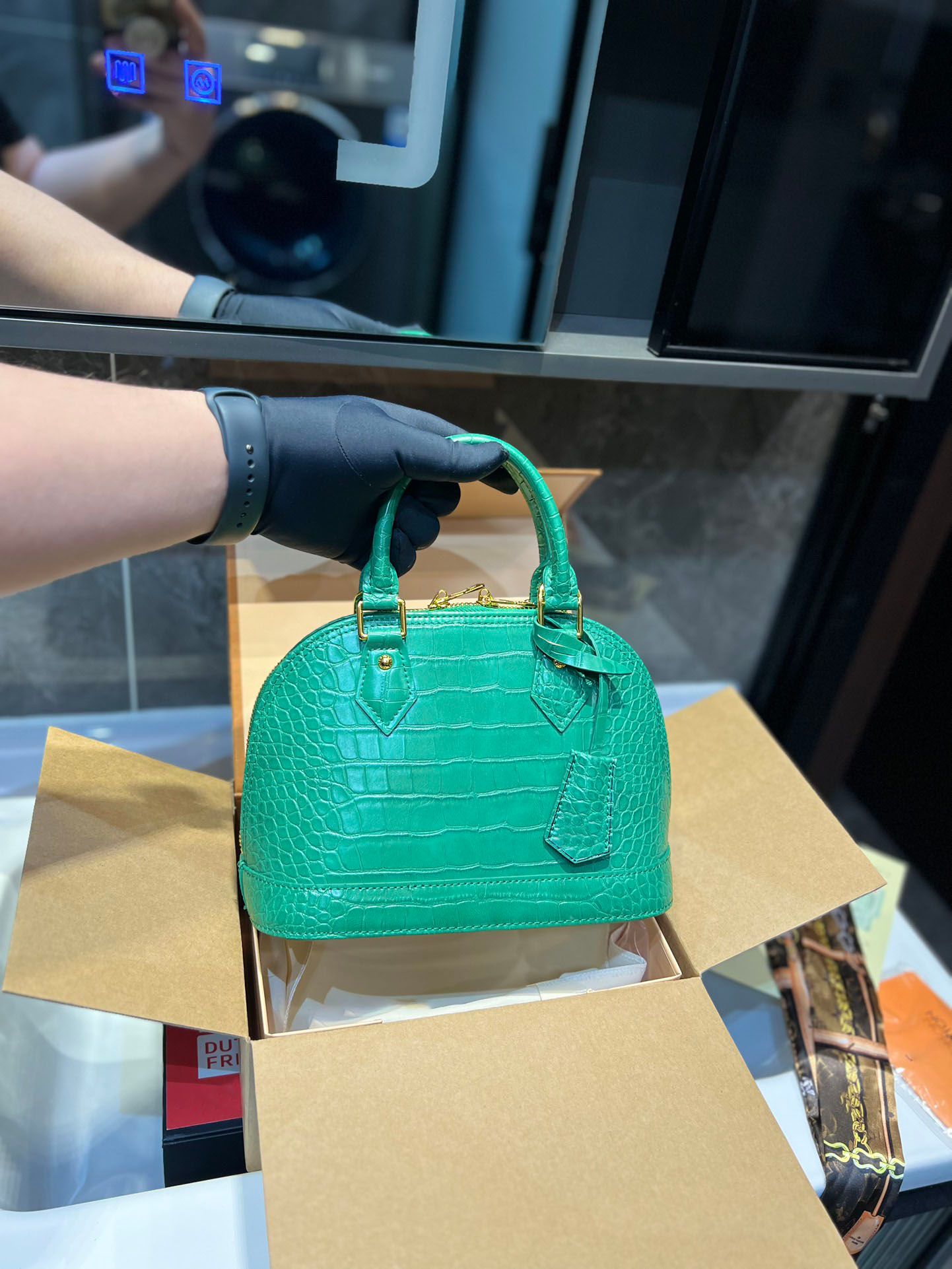 Women 2023 Ladies handbag Fashion Shell Retro Bags Shoulder Crossbody new Bag Leather Handbags Wallet designers Purse crocodile Cosmeti Fnkx, Blue
Women 2023 Ladies handbag Fashion Shell Retro Bags Shoulder Crossbody new Bag Leather Handbags Wallet designers Purse crocodile Cosmeti Fnkx, Blue
