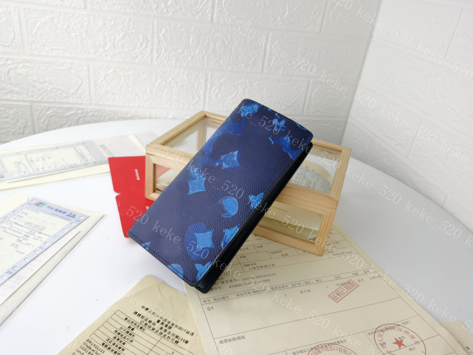2023 NEW Fashionable men's and women's wallets luxurys designer purse zipper zipper Card Coin Key Clip leather shoulder bag 80465, Blue
2023 NEW Fashionable men's and women's wallets luxurys designer purse zipper zipper Card Coin Key Clip leather shoulder bag 80465, Blue