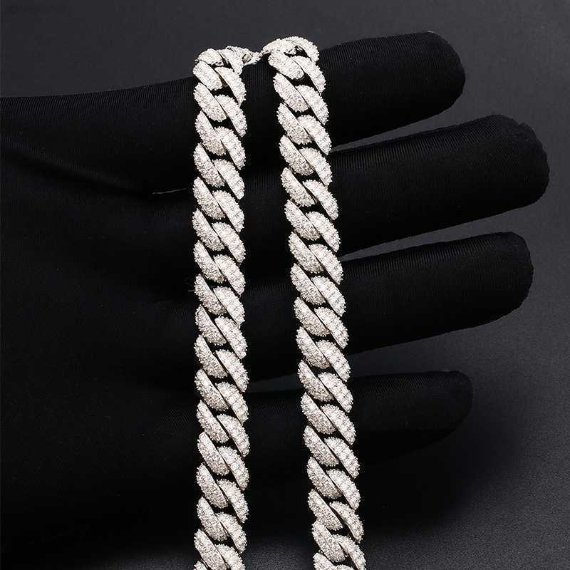 Wholesale 10mm Moissanite Paved Prong Cuban Chain Iced Out Deluxe Hip Hop Jewelry 925 Sterling Silver Vvs Diamond Necklaces
Wholesale 10mm Moissanite Paved Prong Cuban Chain Iced Out Deluxe Hip Hop Jewelry 925 Sterling Silver Vvs Diamond Necklaces