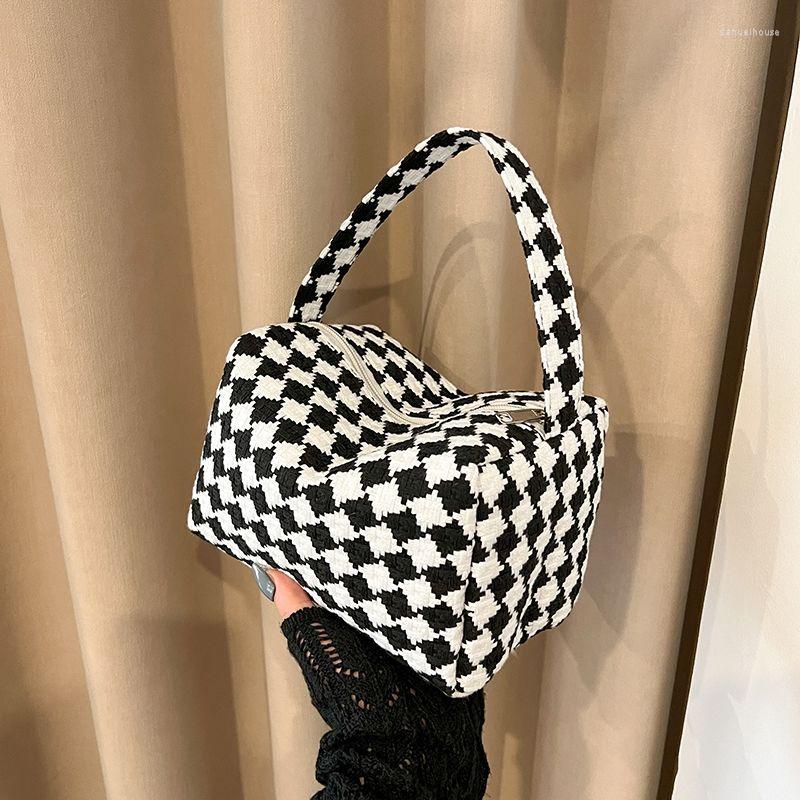 Cosmetic Bags Large Capacity Makeup Bag Checked Handbag Women's Storage Square Organizing Cosmetics Portable Wash, Black
Cosmetic Bags Large Capacity Makeup Bag Checked Handbag Women's Storage Square Organizing Cosmetics Portable Wash, Black