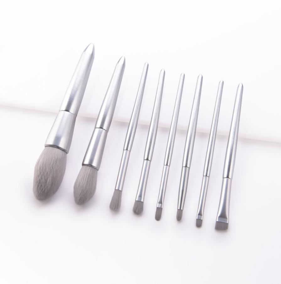 8pcs elegant silver handle makeup brush set gray hair foundation eyeshadow cosmetic Make Up brush set kit flame brush Beauty Tools6732140
8pcs elegant silver handle makeup brush set gray hair foundation eyeshadow cosmetic Make Up brush set kit flame brush Beauty Tools6732140