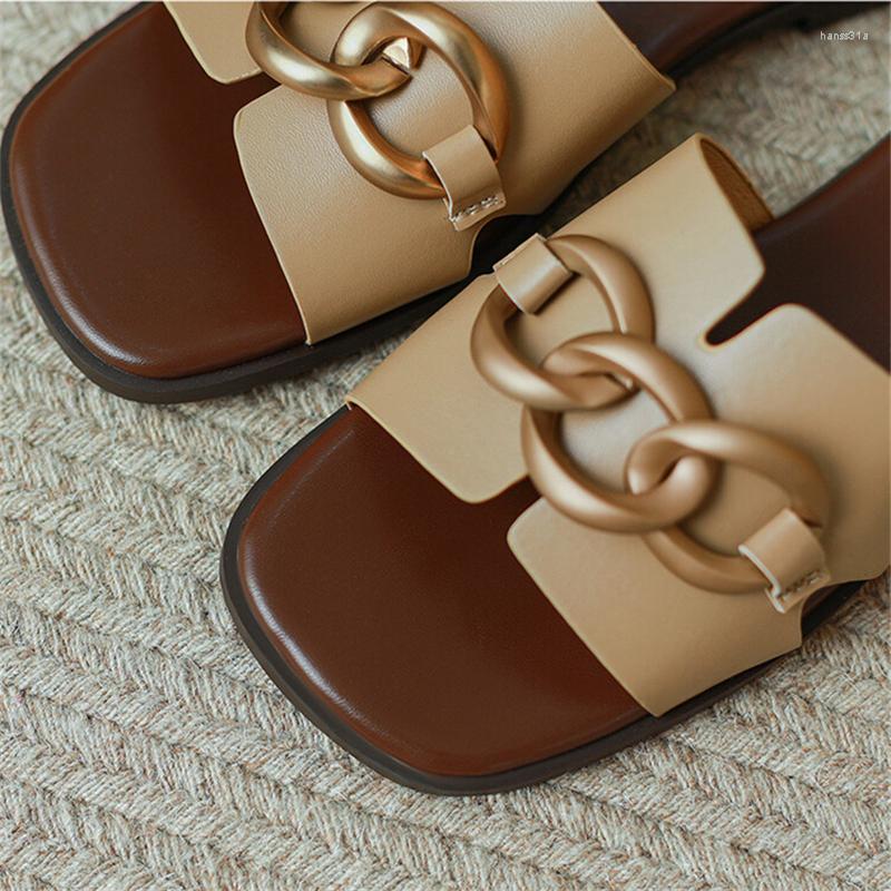 Slippers Metal Chain Decoration Mixed Color Square Toe Women Retro Style Soft Sole Comfortable Outdoor Slip-On Flat, Khaki
Slippers Metal Chain Decoration Mixed Color Square Toe Women Retro Style Soft Sole Comfortable Outdoor Slip-On Flat, Khaki
