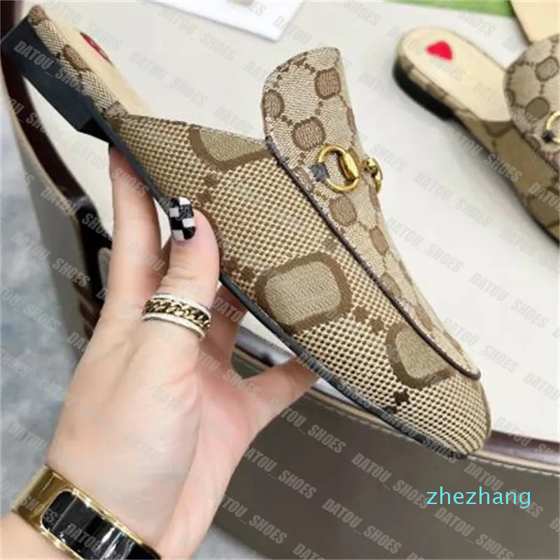 2023-Womens Buckle Shoes Designer Slippers Letter Flip Flops Luxurys Designers Flat Slides Heart Flatform Slipper Woman Sandals, Brown
2023-Womens Buckle Shoes Designer Slippers Letter Flip Flops Luxurys Designers Flat Slides Heart Flatform Slipper Woman Sandals, Brown