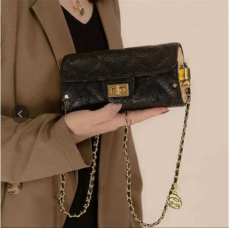 Stuff Sacks Caviar Lingge Women 2023 Fashion Small Flavor Cylinder Bag Mini messenger One shoulder chain bag, White
Stuff Sacks Caviar Lingge Women 2023 Fashion Small Flavor Cylinder Bag Mini messenger One shoulder chain bag, White