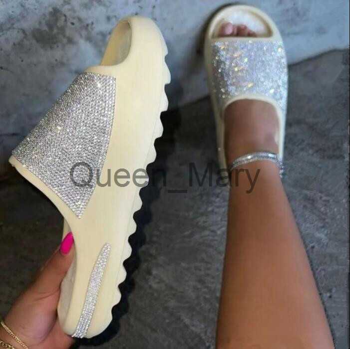 Slippers 2023 women's new luxury women's shoes with diamond face thin flash thick bottom slippers sandals outdoor beac J230621, Beige
Slippers 2023 women's new luxury women's shoes with diamond face thin flash thick bottom slippers sandals outdoor beac J230621, Beige