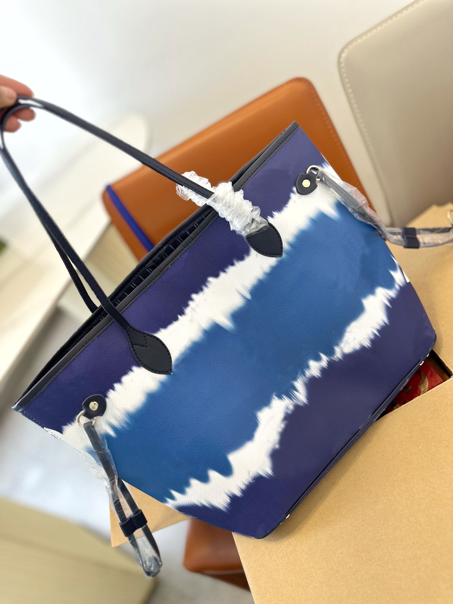 luxurys designer tote large tote bag 3d pattern women handbag high quality shopping bags genuine leather shoulder totes bags womens fashion clutch wallet 2 pcs
luxurys designer tote large tote bag 3d pattern women handbag high quality shopping bags genuine leather shoulder totes bags womens fashion clutch wallet 2 pcs