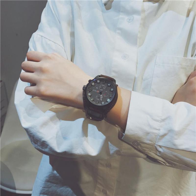 Wristwatches Men Watch Adjustable Quartz Round Dial Analog Display Wrist Faux Leather Strap Electronic Dual-layer With Large, Black
Wristwatches Men Watch Adjustable Quartz Round Dial Analog Display Wrist Faux Leather Strap Electronic Dual-layer With Large, Black