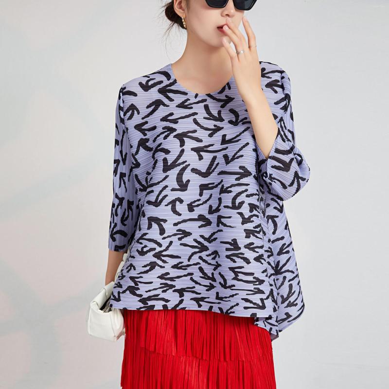 Women's T Shirts Loose Casual Women Shirring Tees Summer Short Sleeves Lady Striped Folds Tops T-Shirt
Women's T Shirts Loose Casual Women Shirring Tees Summer Short Sleeves Lady Striped Folds Tops T-Shirt