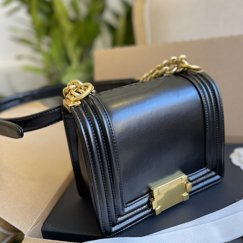 2023 High Quality Designer Cowhide Crossbody Summer Purse Hobos Luxury Shoulder Bag Woc Flap Leather Adjustable Chain Wallet Bags Channel Mini Size 18x16cm, Black 17x14cm
2023 High Quality Designer Cowhide Crossbody Summer Purse Hobos Luxury Shoulder Bag Woc Flap Leather Adjustable Chain Wallet Bags Channel Mini Size 18x16cm, Black 17x14cm