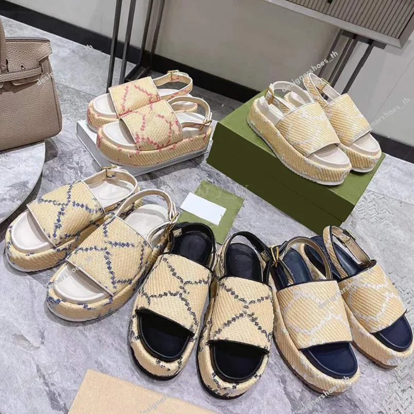Designer Sandals Thick Bottom Slides Women Fabric Sandal Platform Slippers Letters Embossed Slingback Slide with Box
Designer Sandals Thick Bottom Slides Women Fabric Sandal Platform Slippers Letters Embossed Slingback Slide with Box