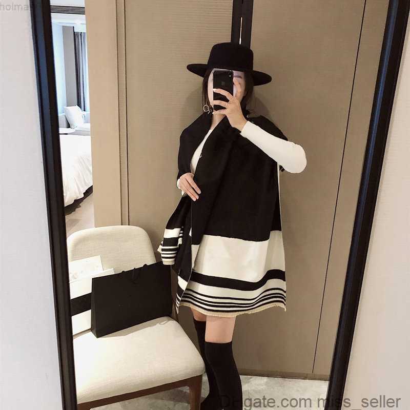 brand Fashion scarves male and female Designers winter warm scarf wholesale prices missseller
brand Fashion scarves male and female Designers winter warm scarf wholesale prices missseller