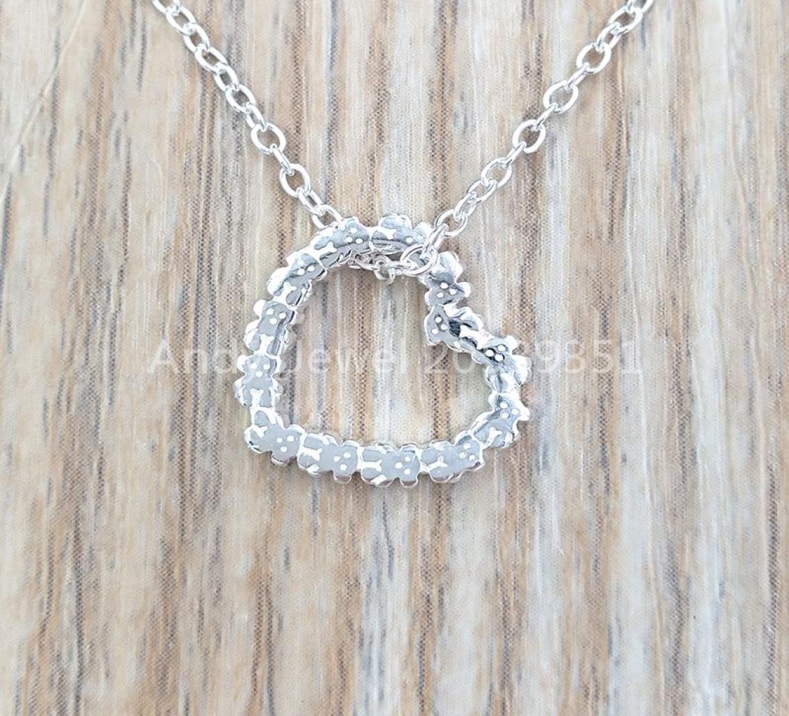 San Valentien Heart Necklace In Silver Authentic 925 Sterling Silver pendants Fits European bear Jewelry Style Gift Andy Jewel 9153392724
San Valentien Heart Necklace In Silver Authentic 925 Sterling Silver pendants Fits European bear Jewelry Style Gift Andy Jewel 9153392724