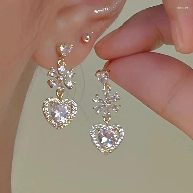 Dangle Earrings 2023 Inlaid Zircon Flowers Love Tassel Golden For Women Personality Fashion Wedding Jewelry Birthday Gifts
Dangle Earrings 2023 Inlaid Zircon Flowers Love Tassel Golden For Women Personality Fashion Wedding Jewelry Birthday Gifts