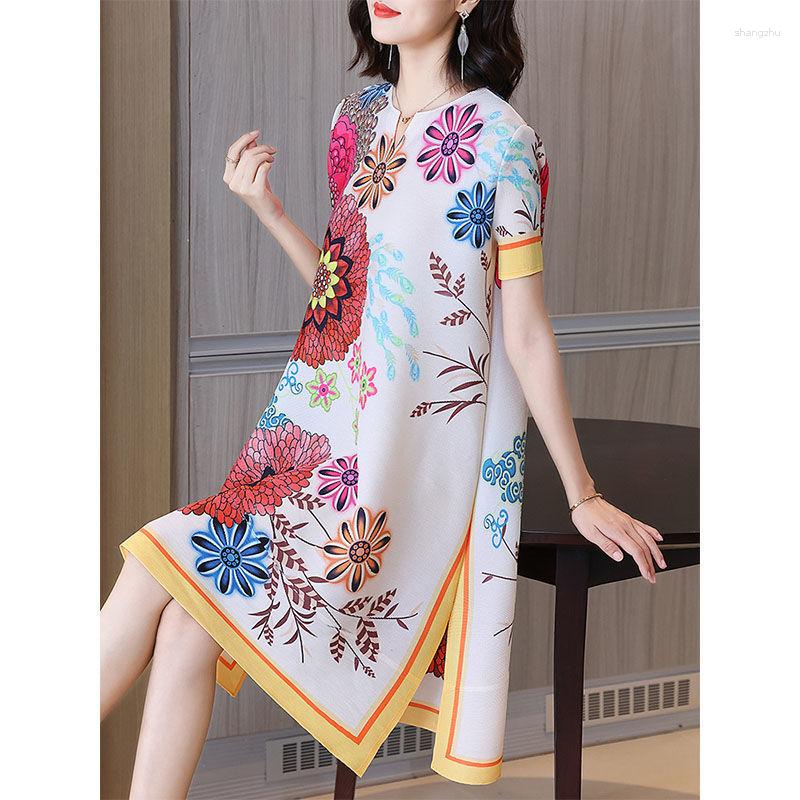 Party Dresses Casual Dress Female 2023 Summer And Spring Women Split Mid Length Skirt Short Sleeve O Neck Pleated Print Tops, White
Party Dresses Casual Dress Female 2023 Summer And Spring Women Split Mid Length Skirt Short Sleeve O Neck Pleated Print Tops, White