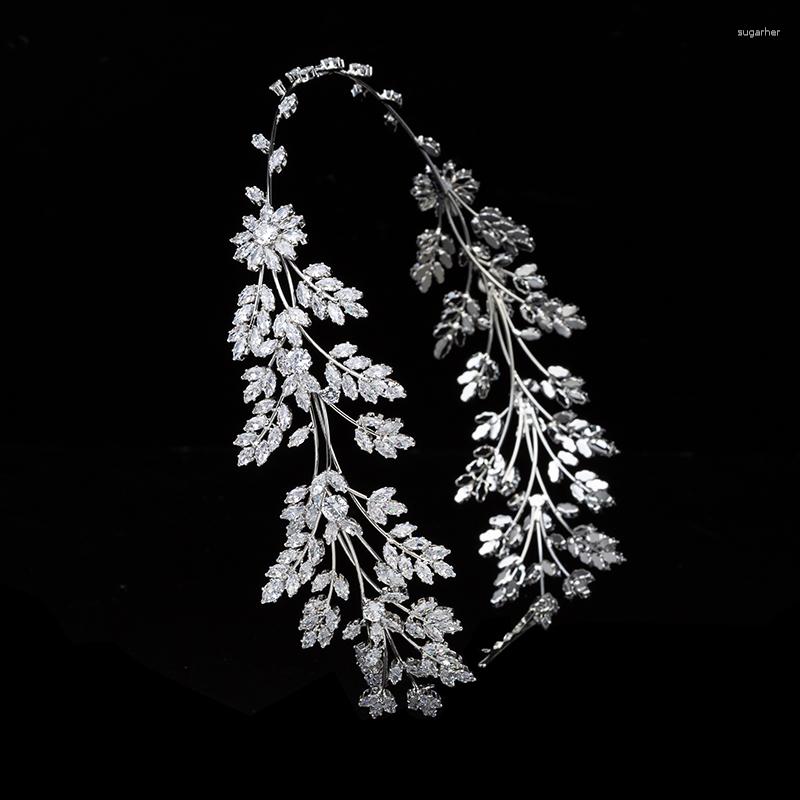 Hair Clips Tiaras And Crown HADIYANA Vintage Elegant Flower Shape Wedding Accessories Party Jewelry Zircon BC5878 Princesa
Hair Clips Tiaras And Crown HADIYANA Vintage Elegant Flower Shape Wedding Accessories Party Jewelry Zircon BC5878 Princesa