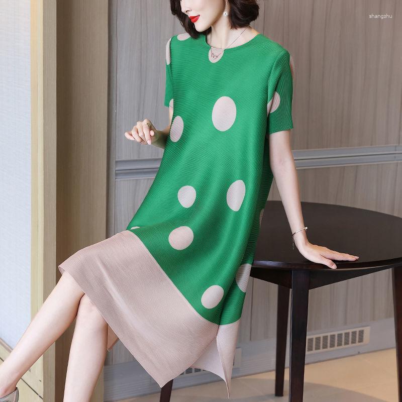 Party Dresses Summer Elegant Fashion Age-age Female Dress 2023 Temperament Thin Short-sleeved Bottom Round Neck Printing Dot Pleated, Green
Party Dresses Summer Elegant Fashion Age-age Female Dress 2023 Temperament Thin Short-sleeved Bottom Round Neck Printing Dot Pleated, Green