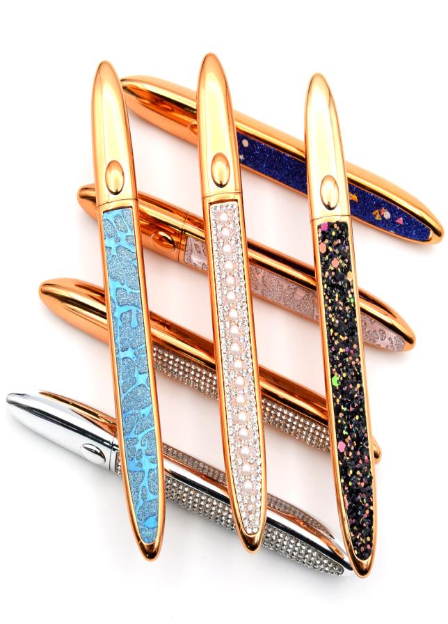 3D Eye Liner Pen Magic Eyeliner Magnet Glue Makeup Selfadhesive Eyelash Liquid Eyeliner False Lashes9145135, Two colors
3D Eye Liner Pen Magic Eyeliner Magnet Glue Makeup Selfadhesive Eyelash Liquid Eyeliner False Lashes9145135, Two colors