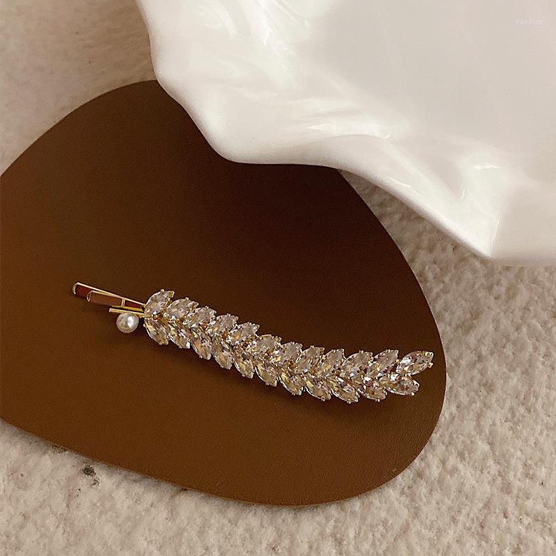 Hair Clips INS Women Luxury Fully-jewelled Accessories Super Sparkle Leaves Grain Hairpins For Girls Fashion Pin
Hair Clips INS Women Luxury Fully-jewelled Accessories Super Sparkle Leaves Grain Hairpins For Girls Fashion Pin