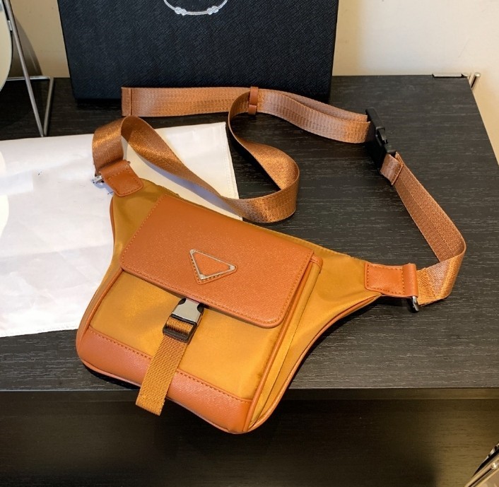 Designers Bags Waist Bags Designer Fanny Pack Crossbody Shoulder Bumbag Shopping and mountain climbing Multi Belt Bag Bum Handbag Mens Womens very nice, Customize
Designers Bags Waist Bags Designer Fanny Pack Crossbody Shoulder Bumbag Shopping and mountain climbing Multi Belt Bag Bum Handbag Mens Womens very nice, Customize