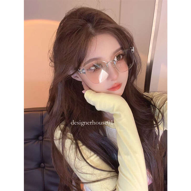 designer sunglasses2023 New Bb Sunglasses Women's Large Frame Ultra Light Sunglasses Box Sunglasses Can
designer sunglasses2023 New Bb Sunglasses Women's Large Frame Ultra Light Sunglasses Box Sunglasses Can