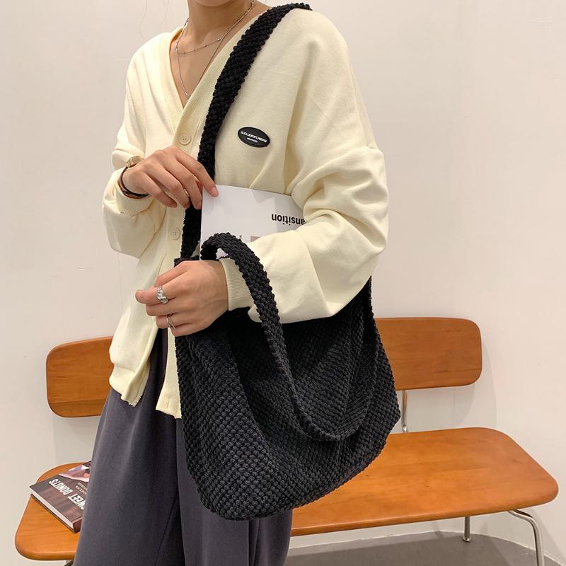 Evening Bags Women's Handbag High Capacity Casual Solid Zipper Soft Shoulder Crossbody Girls Bag All-match, White
Evening Bags Women's Handbag High Capacity Casual Solid Zipper Soft Shoulder Crossbody Girls Bag All-match, White