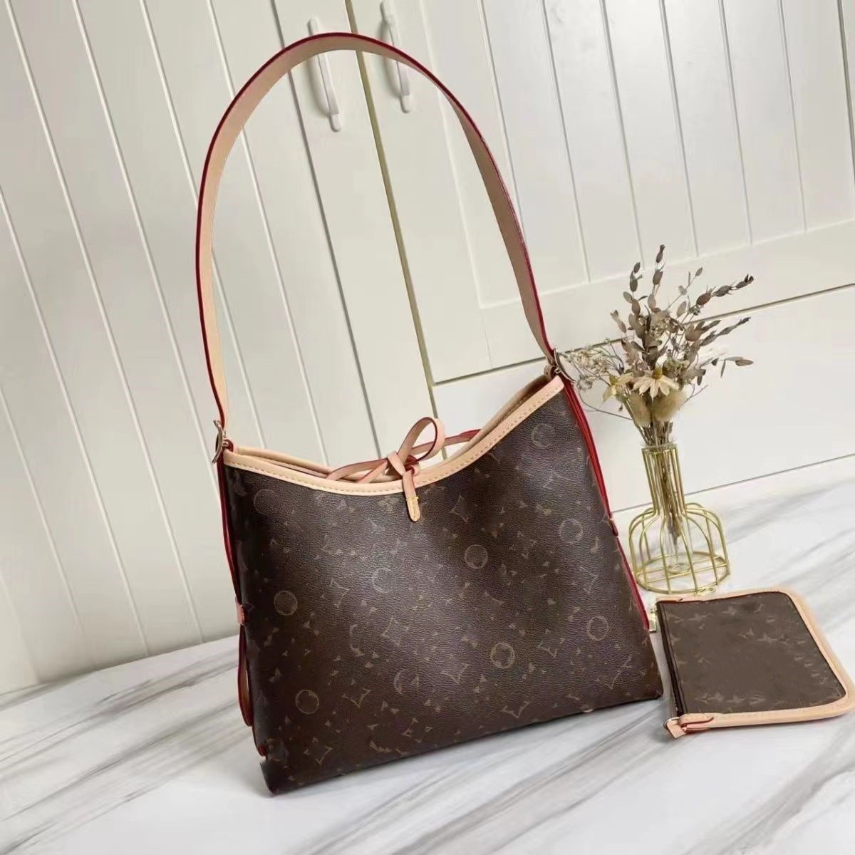 2023 The latest Tote bag fashion all-in-one shoulder bag crossbody bag high quality High quality workmanship, Brown
2023 The latest Tote bag fashion all-in-one shoulder bag crossbody bag high quality High quality workmanship, Brown