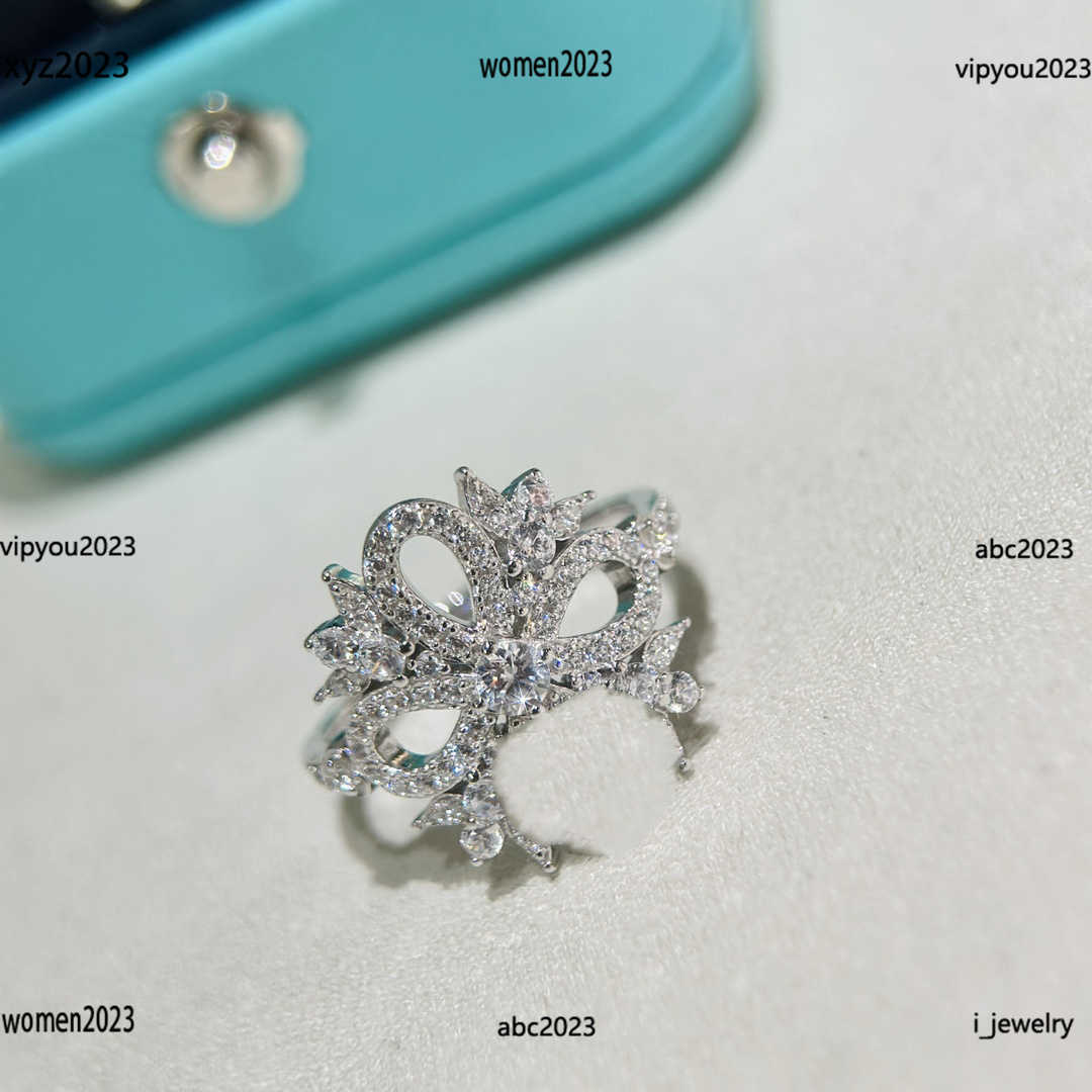 designer women ring Diamond flower Wedding Rings fashion Non fading jewelry Sterling Silver Couple Rings #Including box New listing
designer women ring Diamond flower Wedding Rings fashion Non fading jewelry Sterling Silver Couple Rings #Including box New listing