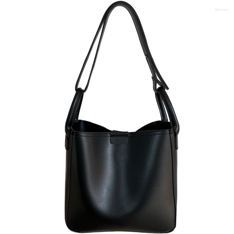 Evening Bags Style High-class Vegetable Basket Handbag Large Capacity Fashionable Versatile One Shoulder Messenger Bag Tote, Black
Evening Bags Style High-class Vegetable Basket Handbag Large Capacity Fashionable Versatile One Shoulder Messenger Bag Tote, Black