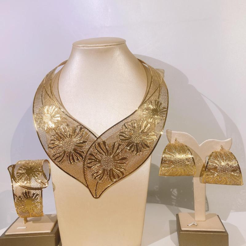 Necklace Earrings Set Gold Plated Good Quality Brazilian Exquisite Jewelry Fashion Bracelet Women Yulaili, Picture shown 
Necklace Earrings Set Gold Plated Good Quality Brazilian Exquisite Jewelry Fashion Bracelet Women Yulaili, Picture shown