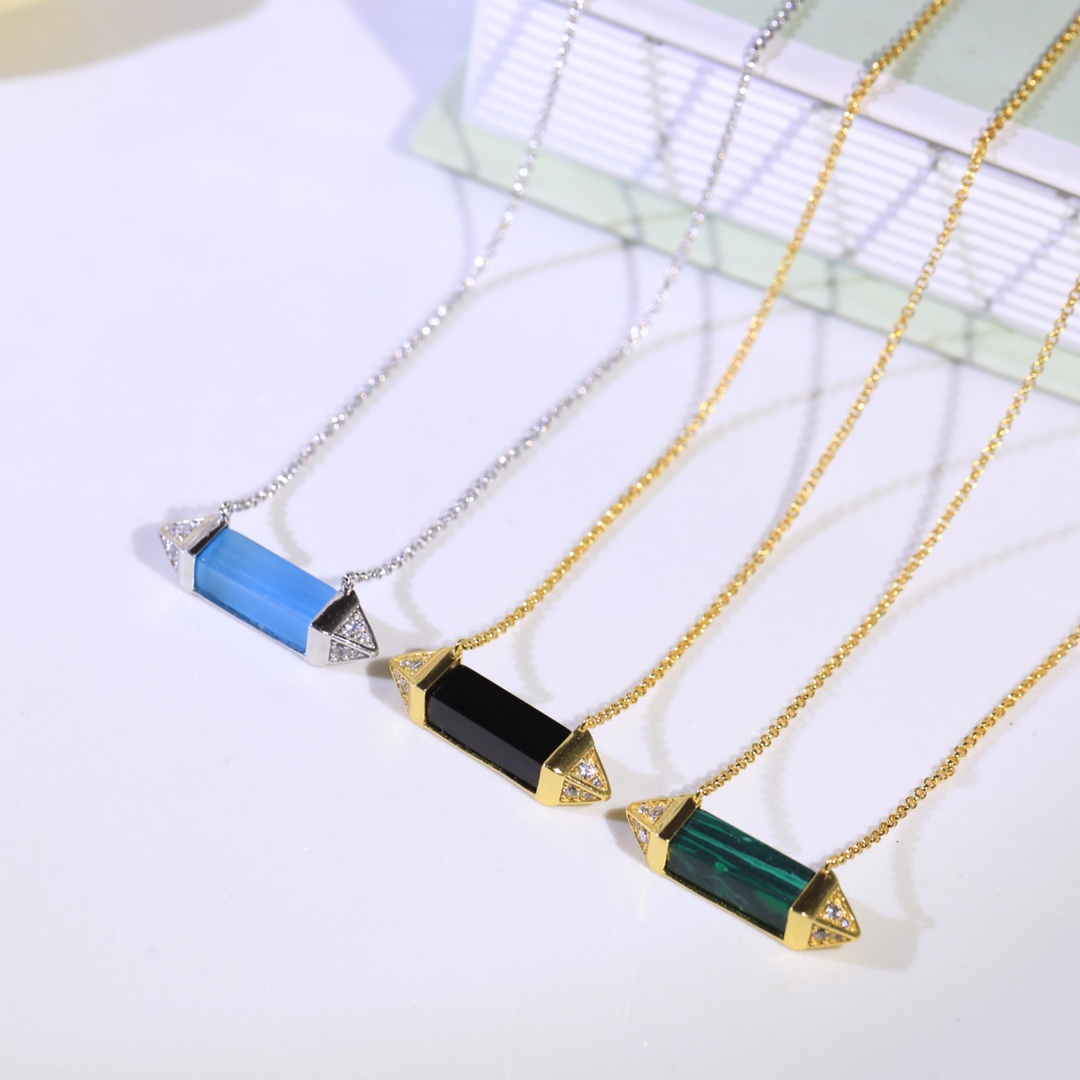 Fashion trend horizontal bar necklace S925 silver plated 18k gold minimalist temperament European and American style peacock balance necklace versatile
Fashion trend horizontal bar necklace S925 silver plated 18k gold minimalist temperament European and American style peacock balance necklace versatile