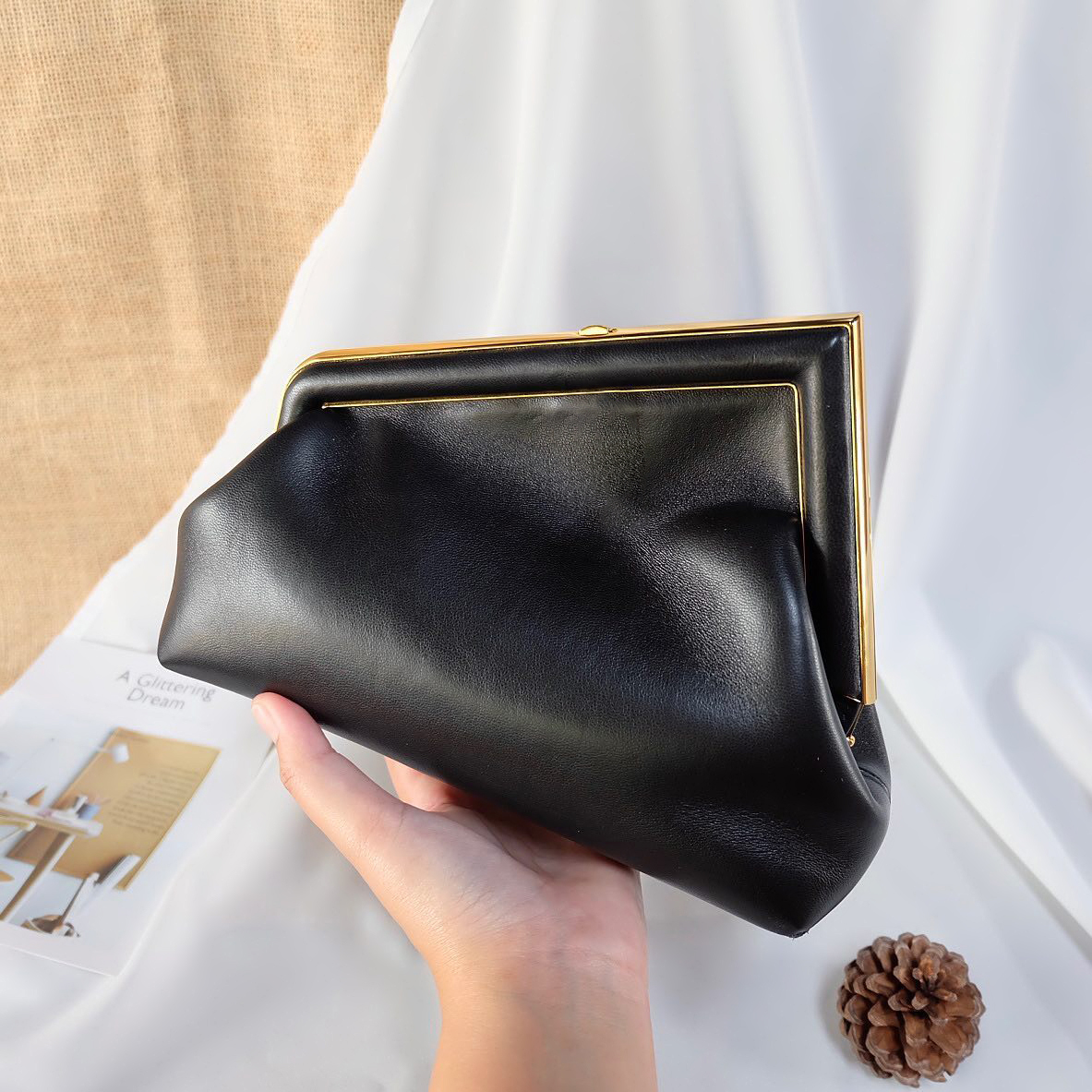 Fashion Luxury crossbody Bag large leather top quality classic handbags with shoulder strap Designer Women's men wallet famous lady Evening handbag tote clutch Bags, Nude
Fashion Luxury crossbody Bag large leather top quality classic handbags with shoulder strap Designer Women's men wallet famous lady Evening handbag tote clutch Bags, Nude