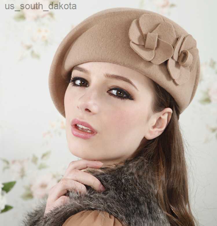 2019 Fashion Women Flowers Cashmere Berets Female Bonnet Caps Winter women's hats High quality wool Beret Lady Painter Hats Lady L230523
2019 Fashion Women Flowers Cashmere Berets Female Bonnet Caps Winter women's hats High quality wool Beret Lady Painter Hats Lady L230523