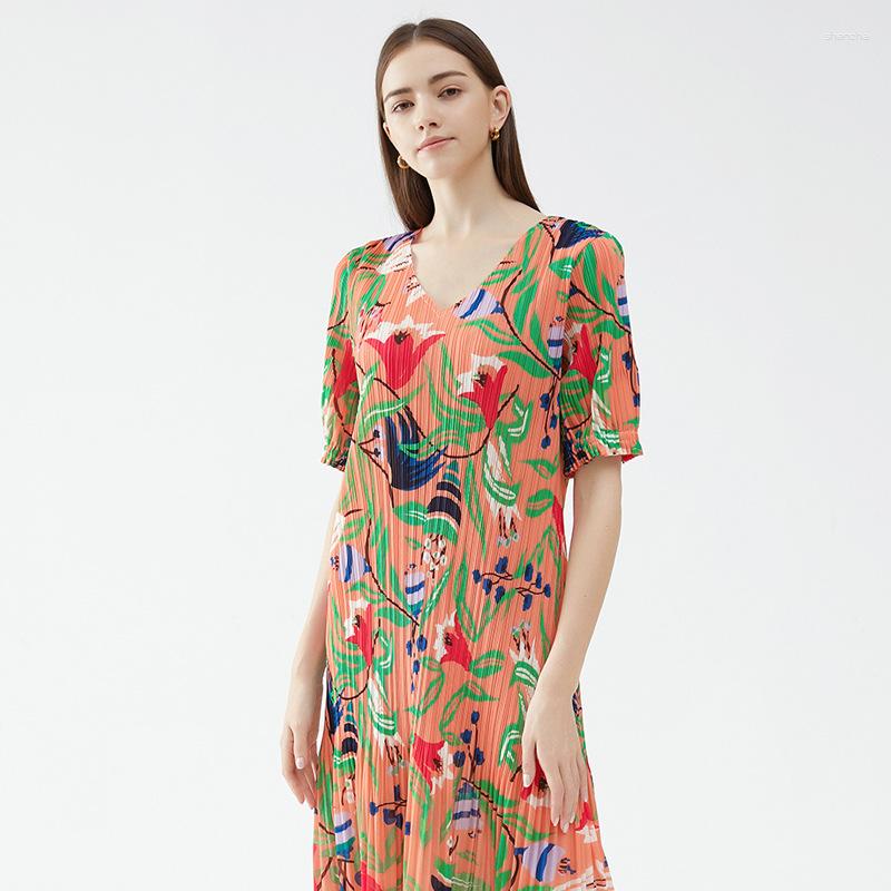 Party Dresses YUDX Miyake 2023 Summer Print Short-sleeved Slim Floral Dress Women's Fashion Design V-neck Pleated Sexy, Orange
Party Dresses YUDX Miyake 2023 Summer Print Short-sleeved Slim Floral Dress Women's Fashion Design V-neck Pleated Sexy, Orange