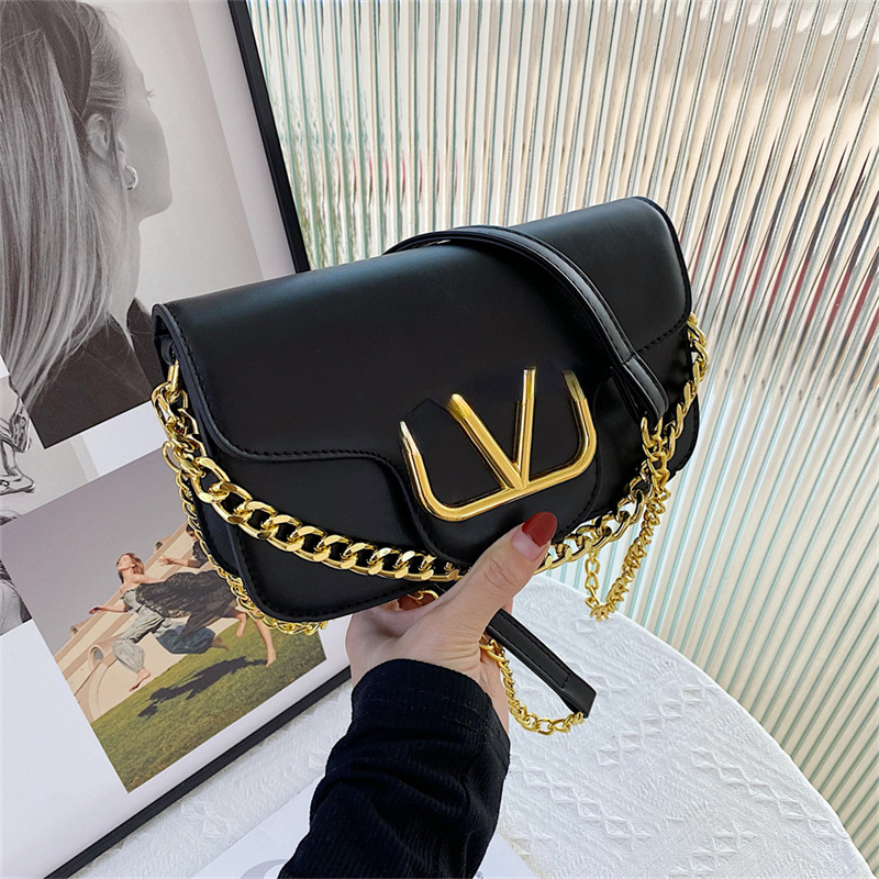 Classic Women's Bag Wholesale New Fashion Chain Bag Shoulder Messenger Bags Small Bag Fashion, 23*13*7cm
Classic Women's Bag Wholesale New Fashion Chain Bag Shoulder Messenger Bags Small Bag Fashion, 23*13*7cm
