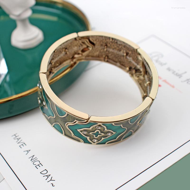 Bangle Antique Style Wide Bangles Bracelet For Women Vintage Green Enamel Design Adjustable Female Fashion Jewelry Gifts Raym22
Bangle Antique Style Wide Bangles Bracelet For Women Vintage Green Enamel Design Adjustable Female Fashion Jewelry Gifts Raym22