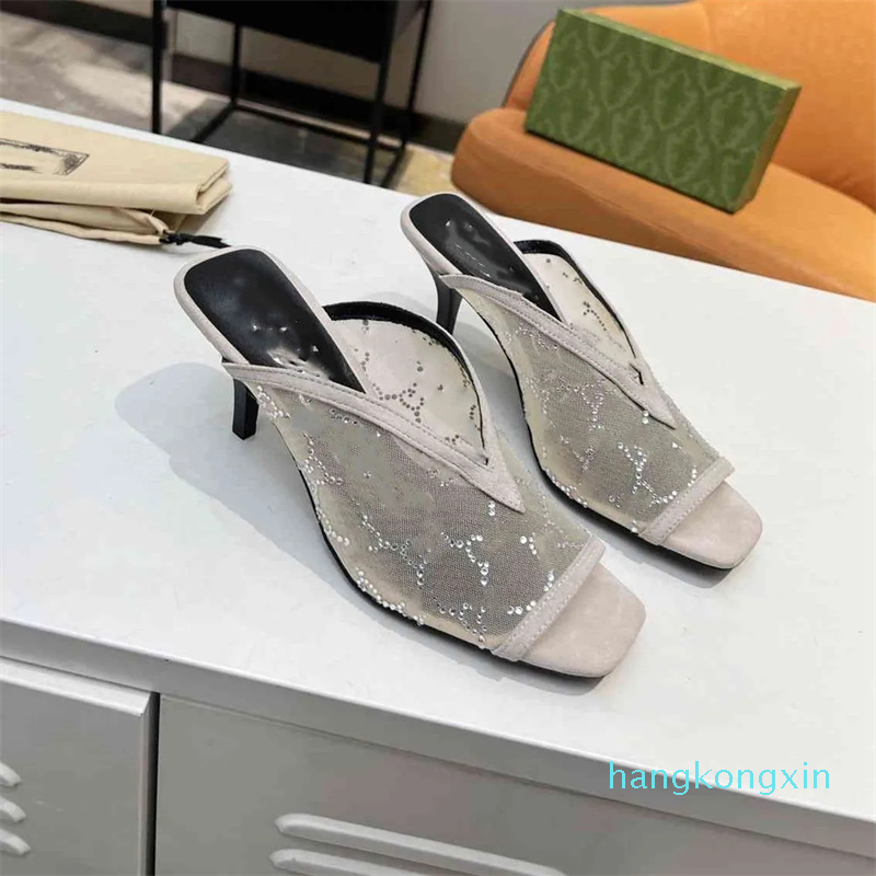 Designer 5 colors Ladies high heel sandals slippers fashion designer summer dresses flip flop elegant mature women sandals
Designer 5 colors Ladies high heel sandals slippers fashion designer summer dresses flip flop elegant mature women sandals