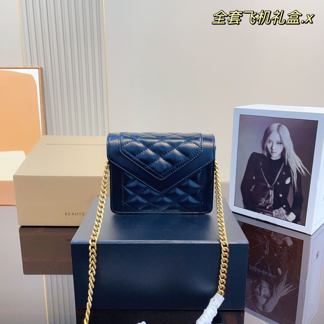 New Designer Bags Shoulder Stripes Square Clutch Flap Luxury Bags Check Bag Velour Double Purse Wallet Letters Solid Thread Waist Hasp Chain, Black
New Designer Bags Shoulder Stripes Square Clutch Flap Luxury Bags Check Bag Velour Double Purse Wallet Letters Solid Thread Waist Hasp Chain, Black