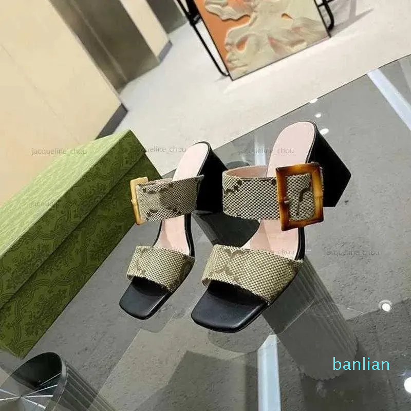 2023-Designer Sandals Woman Slippper Platform Slides 7CM Thick Heels Sliders Fashion Sandales Summer Lady Shoes Real Leather Embroider, 10#
2023-Designer Sandals Woman Slippper Platform Slides 7CM Thick Heels Sliders Fashion Sandales Summer Lady Shoes Real Leather Embroider, 10#
